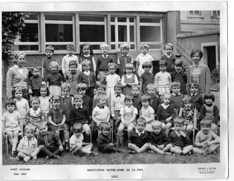 Photo de classe Petite maternelle de 1968, ECOLE NOTRE DAME DE LA PAIX
