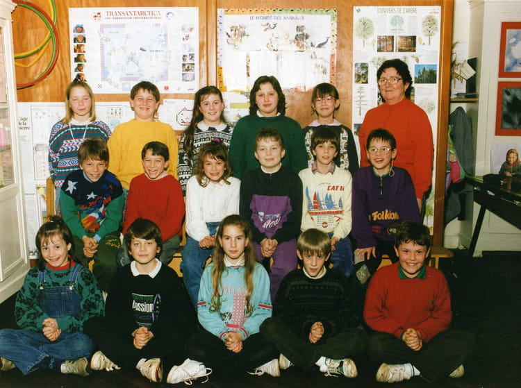 Photo de classe Cm1 cm2 de 1991, Ecole Du Chateau (Bouchy Saint Genest