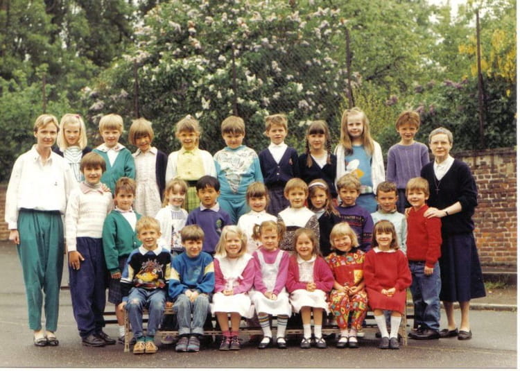 Photo de classe CP de 1989, Ecole Sainte Famille (Bethune) Copains d