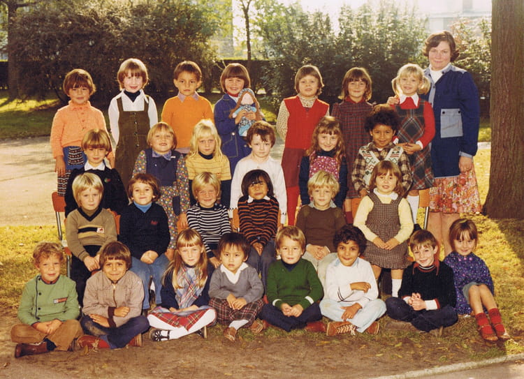 Cp Ce1 Ce2 Cm1 Cm2 Signification Photo de classe Cp, ce1, ce2, cm1 ou cm2 de 1979, ECOLE PAUL BERT