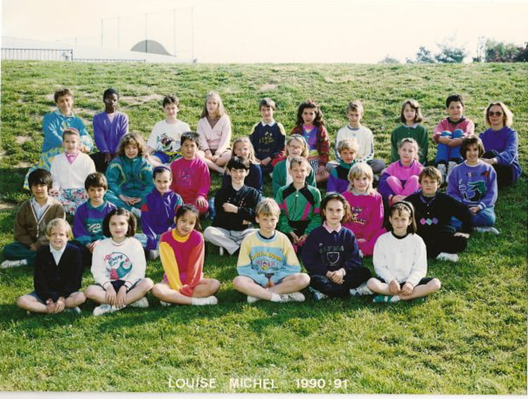 Photo de classe CM1 de 1990, ECOLE LOUISE MICHEL - Copains d'avant
