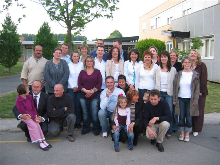 Photo de classe Retrouvailles collège mai 2007 de 2007, Ecole Alphonse
