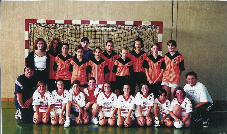 Photo de classe Saison 2000/2001 de 2001, MJC HANDBALL Copains d'avant