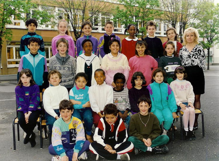 Photo de classe CM1 de 1992, ECOLE DANIEL RENOULT Copains d'avant