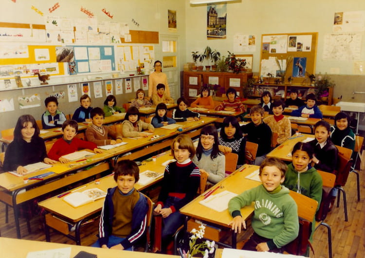 Photo De Classe Ce2 1979 1980 De 1979 Ecole Groupe Scolaire Jean Zay Photo De Classe Ce2 1979 1980 De 1979 Ecole Groupe Scolaire Jean Zay