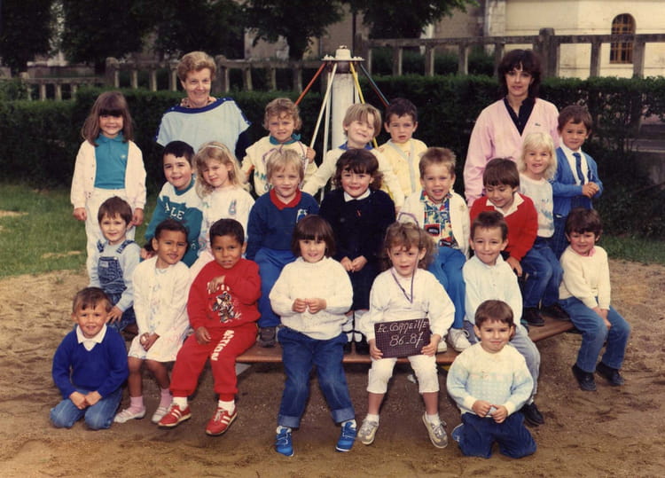 Photo de classe Petite section de 1986, ECOLE LOUISE MICHEL - Copains d ...