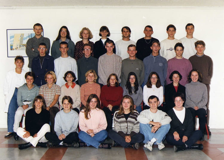 Photo de classe Terminale de 1996, Lycée Michel Anguier - Copains d'avant