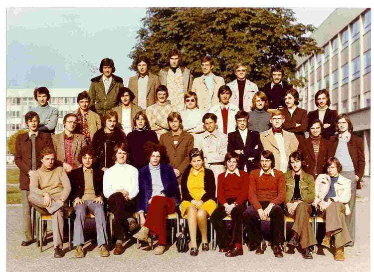 Photo de classe TA1 de 1973, Lycée Albert Châtelet Copains d'avant Photo de classe TA1 de 1973, Lycée Albert Châtelet Copains d'avant