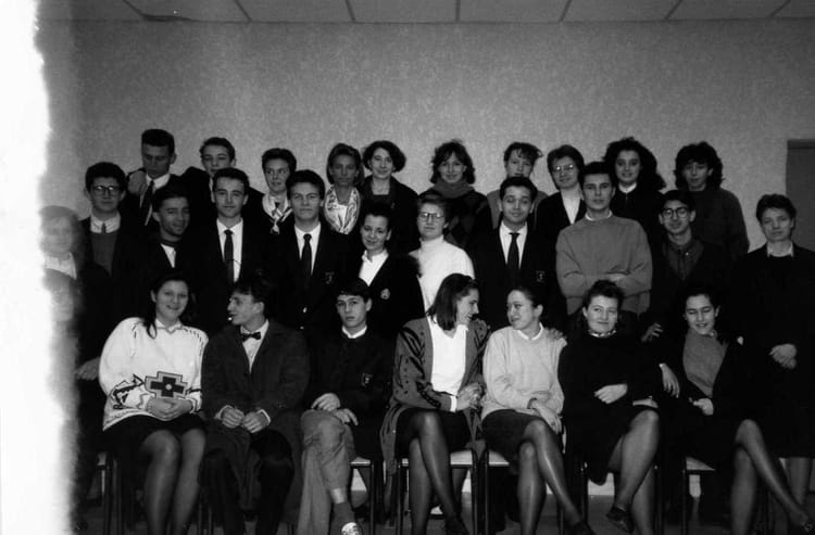 Photo de classe BTS 1ERE ANNEE de 1998, INSTITUT VATEL - Copains d'avant