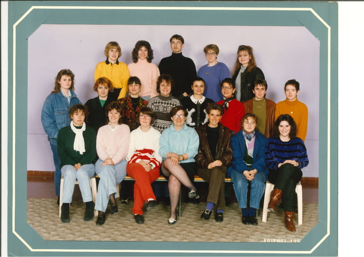 Photo de classe BTS S2 (1990-1991) de 1991, Lycée Raoul Follereau ...