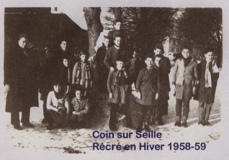 Photo de classe Classe unique de 1958, ECOLE PRIMAIRE COIN SUR SEILLE