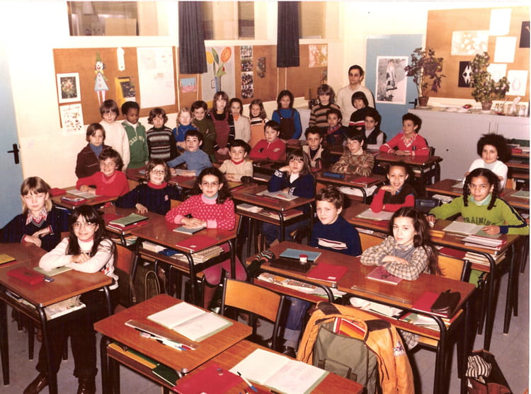 Photo De Classe CM1 Ecole Lamartine Bessancourt De 1980 Education photo-de-classe-cm1-ecole-lamartine-bessancourt-de-1980-education