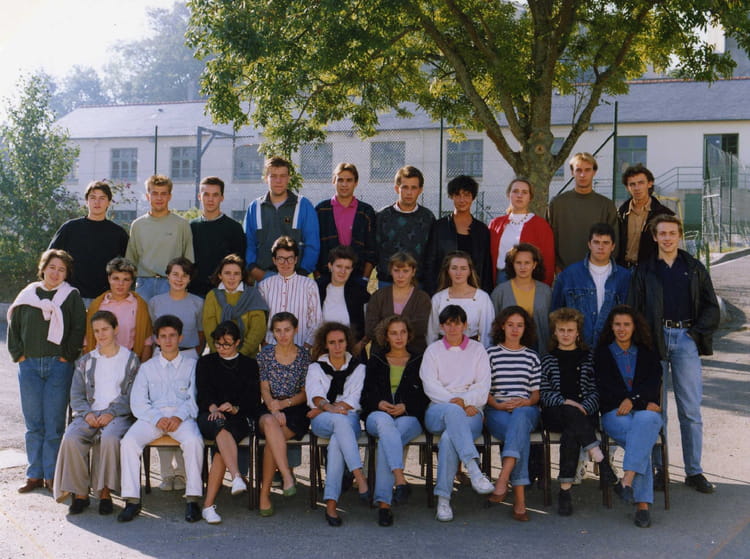 Photo de classe TG1 de 1991, LE PARACLET - Copains d'avant