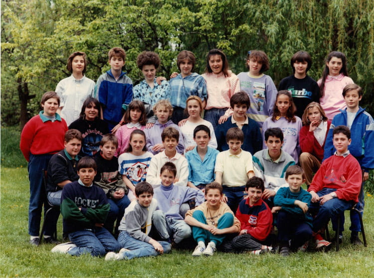 Photo de classe 5ème3 de 1988, Collège Saintemarie Fénelon Copains d