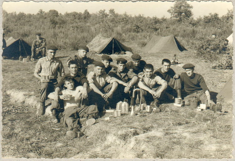 Photo de classe Camp de Caylus de 1958, 14 R C P Caserne Niel Copains