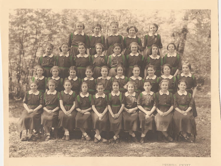 Photo de classe Sixième de 1950, ECOLE DE LA LEGION D HONNEUR Copains d'avant