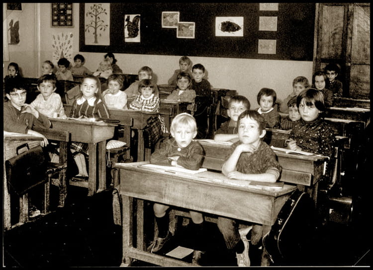 Photo de classe CP de 1968, école Mixte Primaire - Copains d'avant