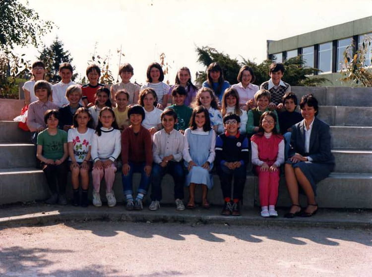 Photo de classe CM2 de 1991, ECOLE LOUISE MICHEL - Copains d'avant