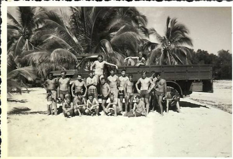 Photo De Classe Amporaha L équipe De Montage De 1969 De 1969 Base Photo De Classe Amporaha L équipe De Montage De 1969 De 1969 Base