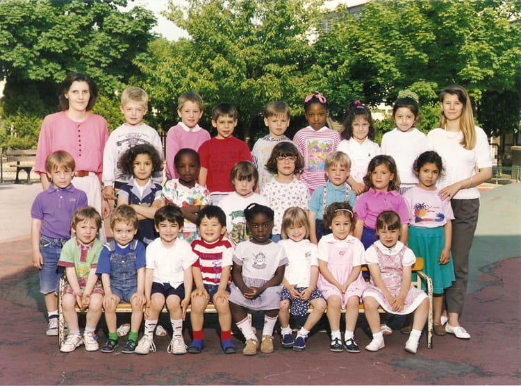 Photo de classe Maternelle Moyenne Section 1991-1992 ? de 1991, Ecole
