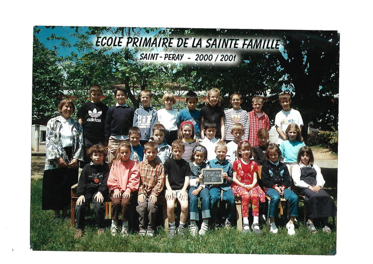 Photo de classe CE1 de 2000, école Sainte Famille St Peray Copains d
