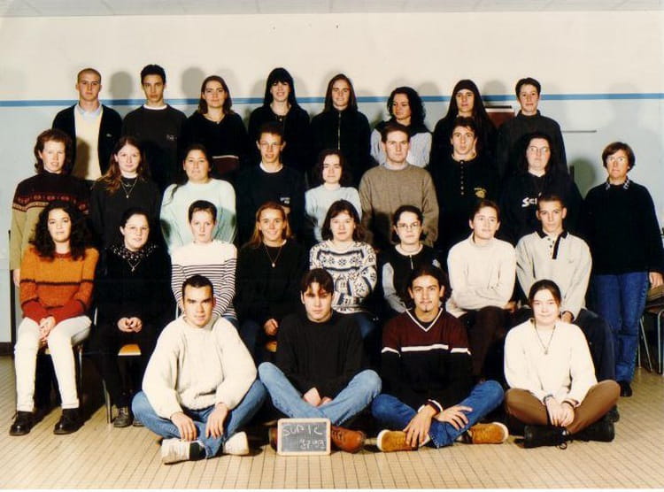 Photo de classe 1ére année bts compta de 1997, Lycée Public - Copains d ...