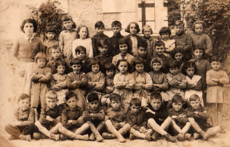 Photo de classe 1954 de 1954, Ecole Primaire (Dolus Le Sec) Copains d
