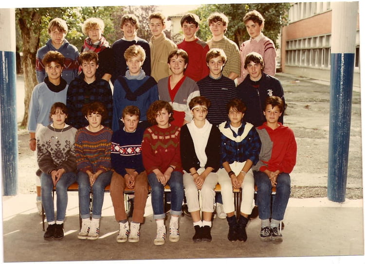 Photo de classe 3ème de 1984, Collège Théodore Despeyrous - Copains d'avant