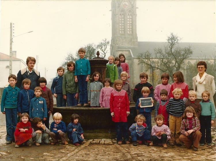 Cp Ce1 Ce2 Cm1 Cm2 Signification Photo de classe CP, CE1, CE2,CM1, CM2 de 1978, Ecole Municipale