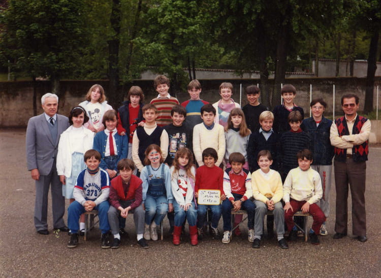 Photo de classe CM2 de 1985, ECOLE SAINTE MARIE - Copains d'avant