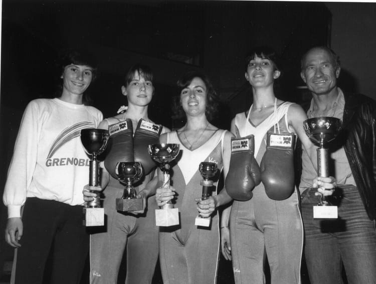 photo-de-classe-championnats-france-f-minin-grenoble-de-1985-guc-bf