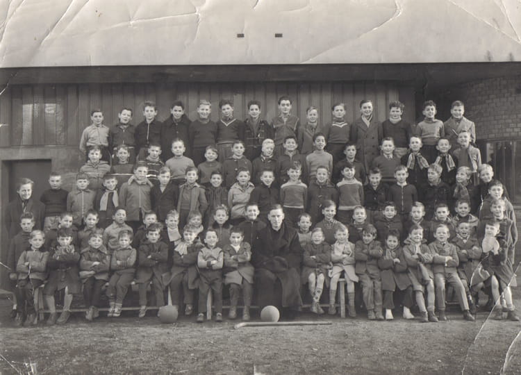 Photo de classe PATRONNAGE DE LA Rue MOURAUD PARIS XXème de 1956