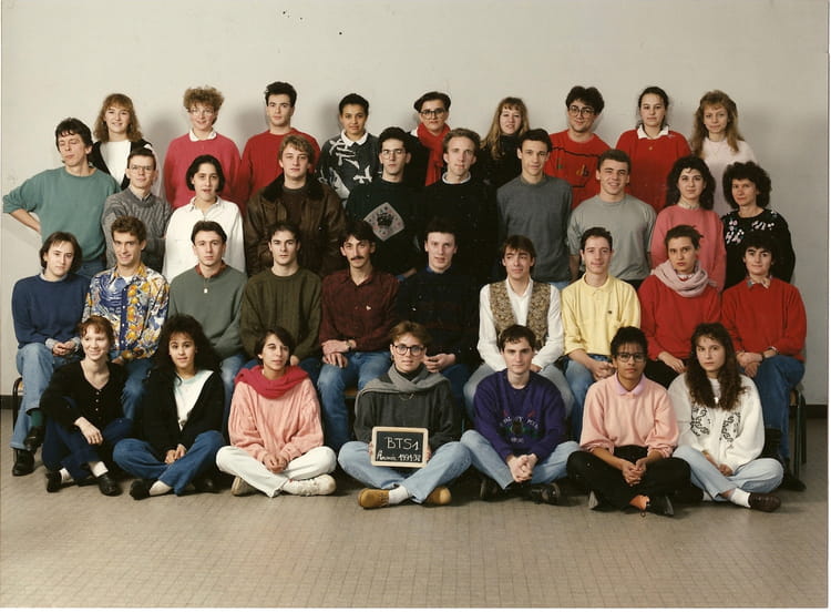 Photo de classe BTS 1ère année de 1991, Lycée Pierre Et Marie Curie ...