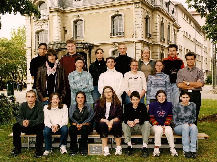 Photo de classe 2sd C de 2001, Lycée Saintmaurice Copains d'avant
