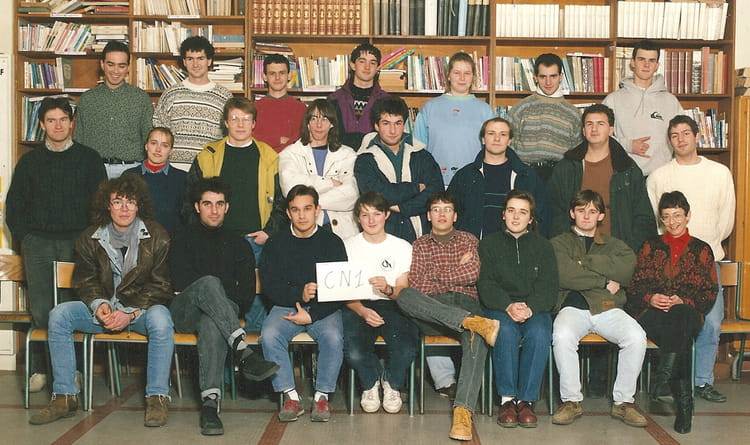 Photo de classe Section BTS CN 1ere année de 1992, Lycée Aristide ...