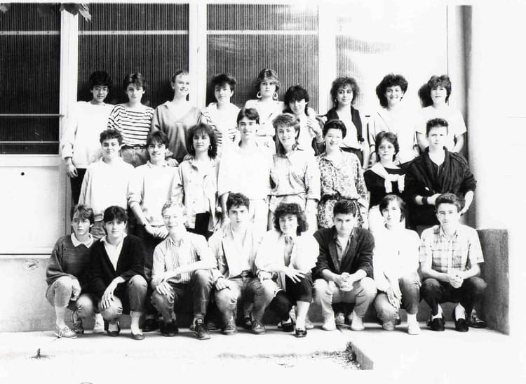 Photo de classe 2°1 Sainte Marie de 1985, Lycée Privé Saintemariefénelon Copains d'avant