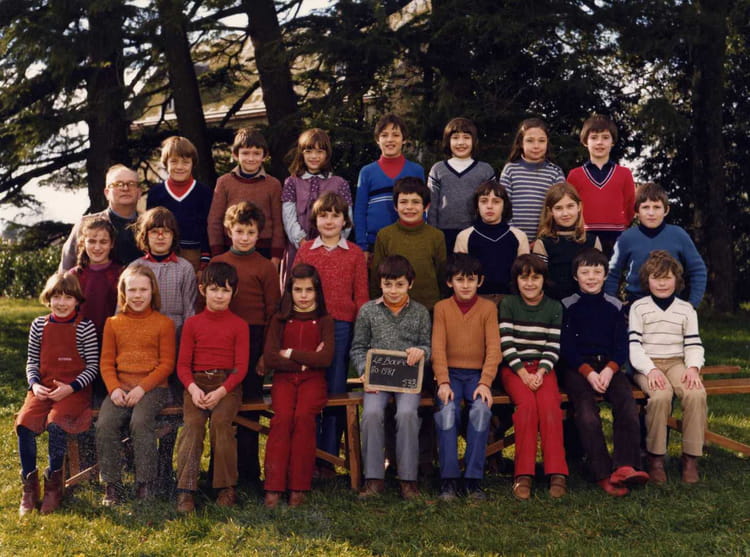 Photo de classe CM1 de 1981, ECOLE SAINTE MARIE - Copains d'avant
