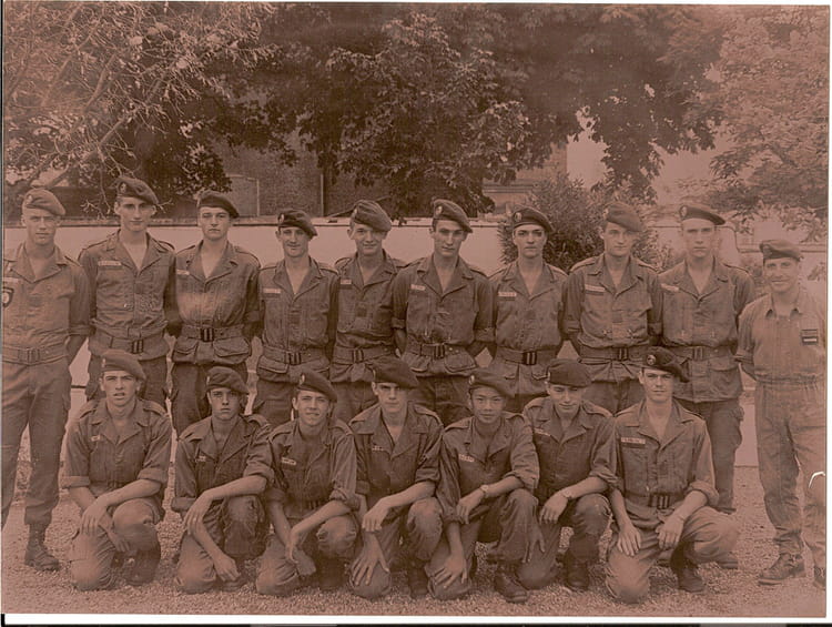 Photo De Classe Preparation Militaire Parachutiste De 1983 Regiment De Photo De Classe Preparation Militaire Parachutiste De 1983 Regiment De