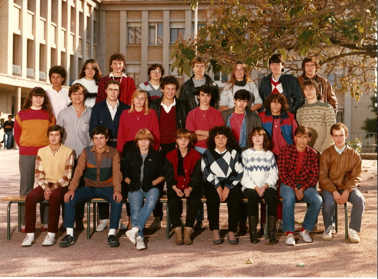 Photo De Classe Terminale C D1 1983 1984 De 1983 Lycée De L Empéri Photo De Classe Terminale C D1 1983 1984 De 1983 Lycée De L Empéri