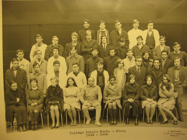 Photo de classe Terminale D de 1969, Collége Sainte Barbe Copains d'avant