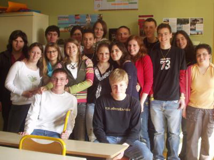 Photo de classe Première S1 de 2007, Lycée Michel Anguier - Copains d'avant