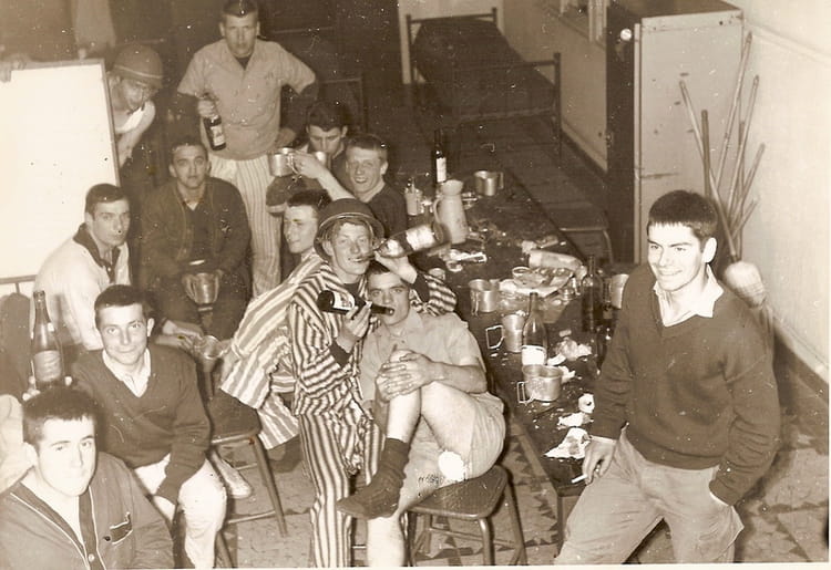 Photo de classe PHOTO DE CHAMBRE de 1969, Régiment De Marche Du Tchad