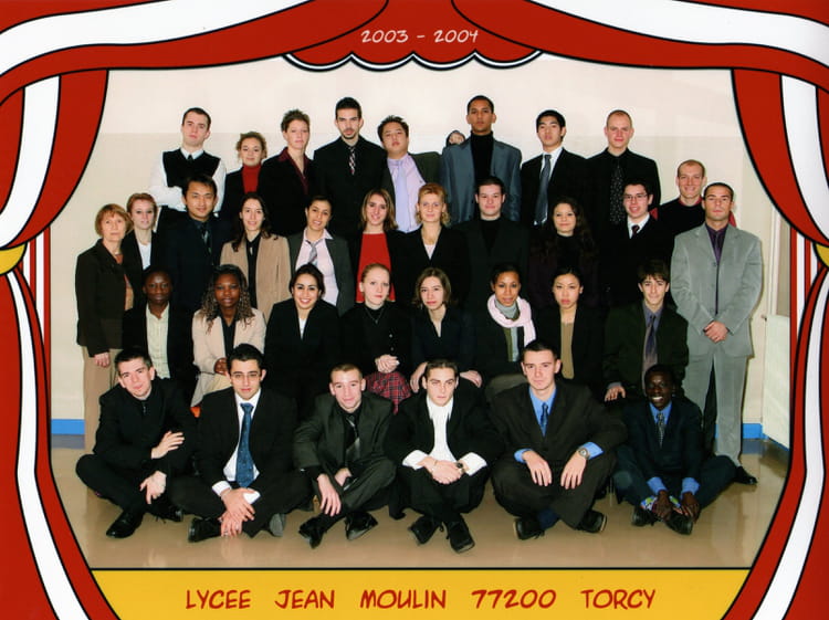 Photo de classe BTS AC2 de 2003, Lycée Jean Moulin - Copains d'avant