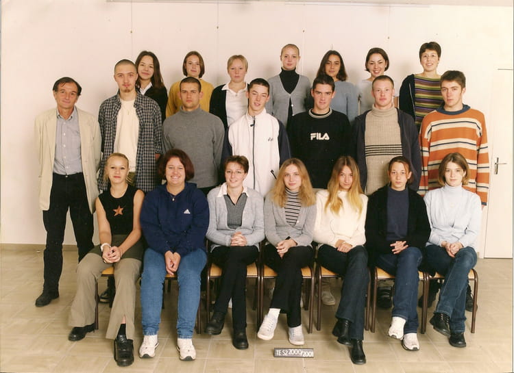 Photo de classe Terminale ES 2 2000/2001 de 2000, Lycée Lamarck ...