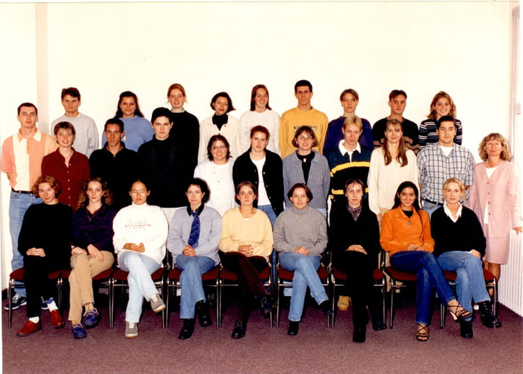 Photo de classe BTS COMPTA 1ERE ANNEE de 1998, Lycée Saint-charles ...