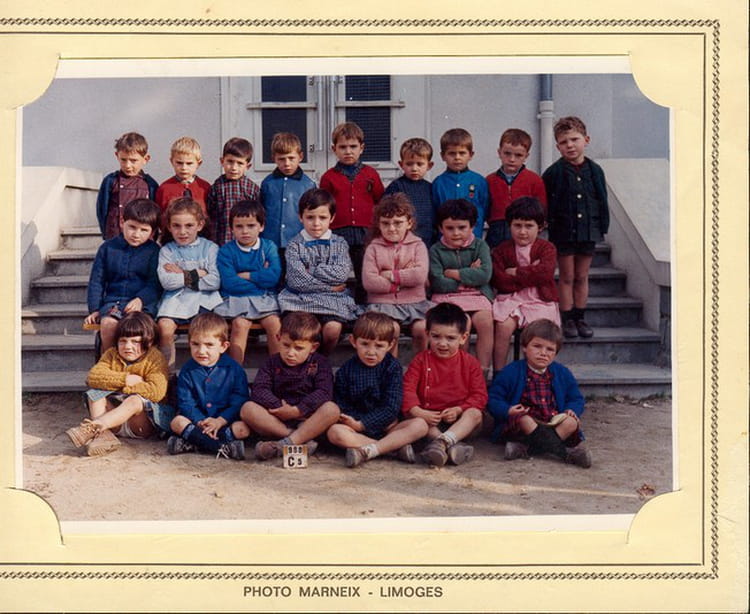 Photo de classe Maternelle stmathieu de 1965, Ecole Saint Mathieu (Saint Mathieu) Copains d'avant