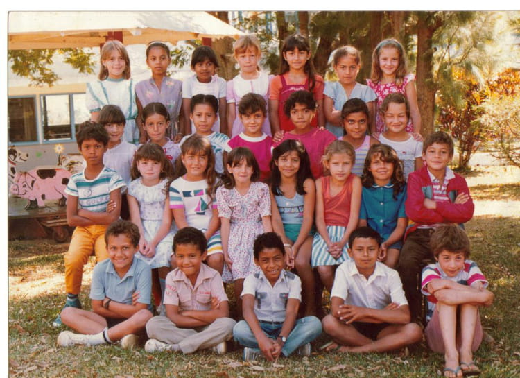Photo de classe CE1 ou CE2 de 1984, ECOLE PHILIBERT COMMERSON Copains