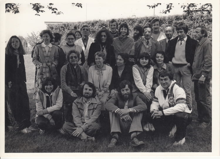 Photo de classe Nos professeurs de 1980, Collège Les Roches - Copains d ...