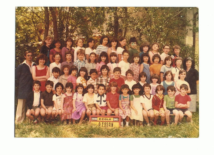 Cp Ce1 Ce2 Cm1 Cm2 Signification Photo de classe Classes de CP, CE1, CE2, CM1, CM2 de 1980, ECOLE