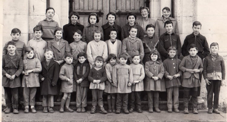 Photo De Classe Ecole Primaire De 1955 Ecole Copains D avant photo-de-classe-ecole-primaire-de-1955-ecole-copains-d-avant